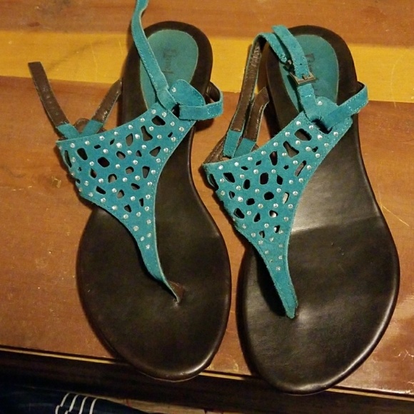 Sandles - Picture 1 of 1